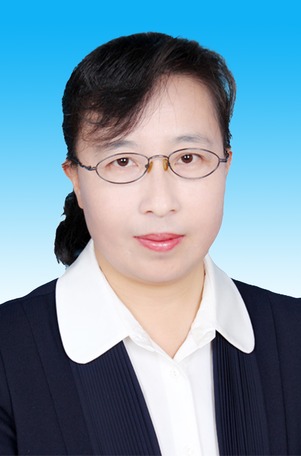 李英